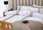 Daisy Duvet Cover Set by Belledorm