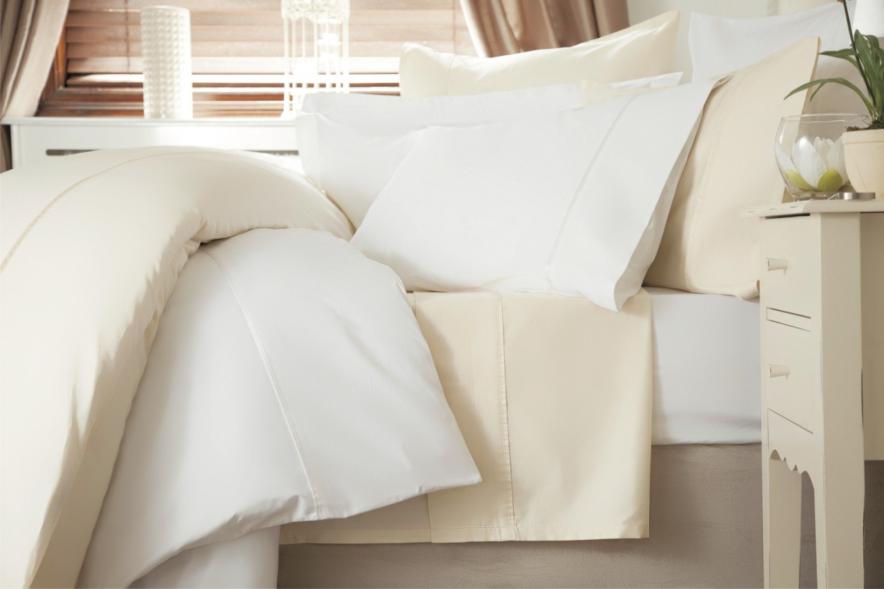 600 Count 100 Cotton Sateen Duvet Cover By Belledorm Greens Of