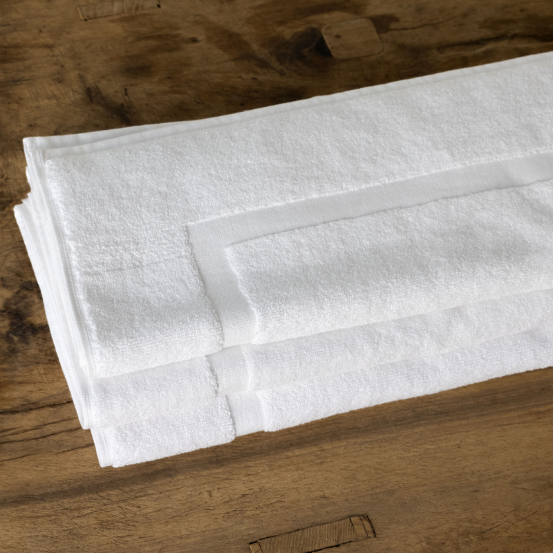 100 Cotton Luxury Hotel Towels by Surrey Down Greens of Bournemouth